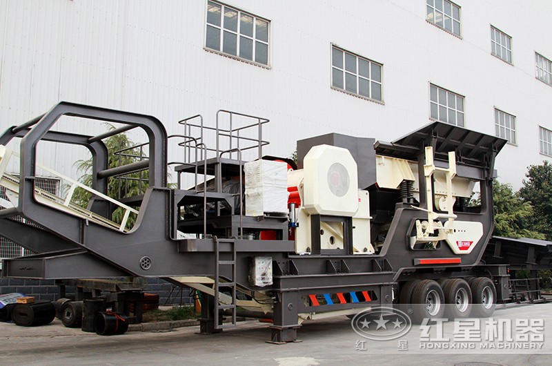 輪胎移動制砂設(shè)備：主機配顎破機，價格實惠