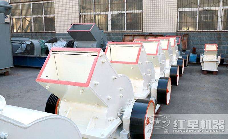 小型錘式破碎機(jī)廠家，現(xiàn)貨提供，可到場帶料免費(fèi)咨詢