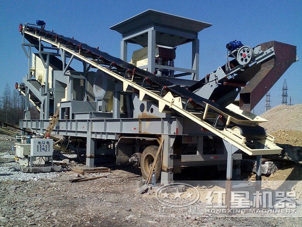 車載煤矸石破碎機環?，F場